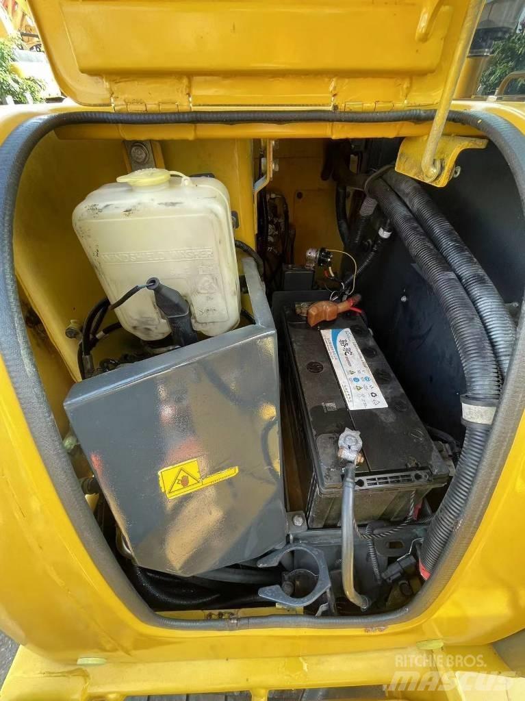 Komatsu PC 70-8 Miniekskavaatorid < 7 t