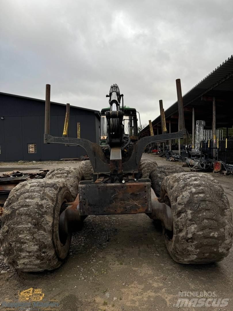 John Deere 1510E Forwarderid
