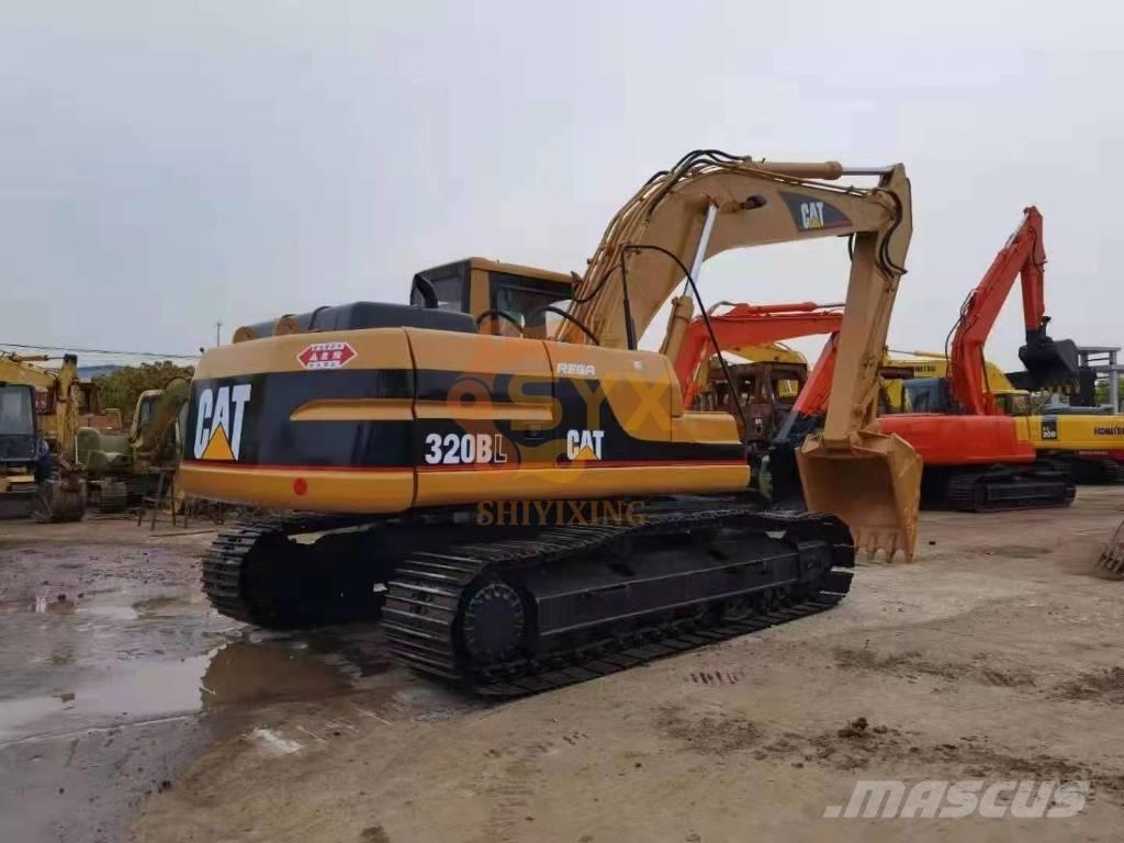CAT 320 B Roomikekskavaatorid
