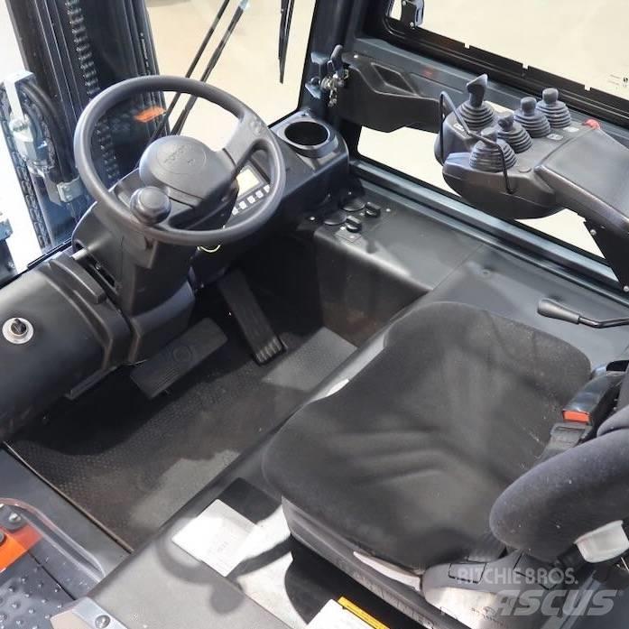 Toyota 8FBMT30 Elektritõstukid