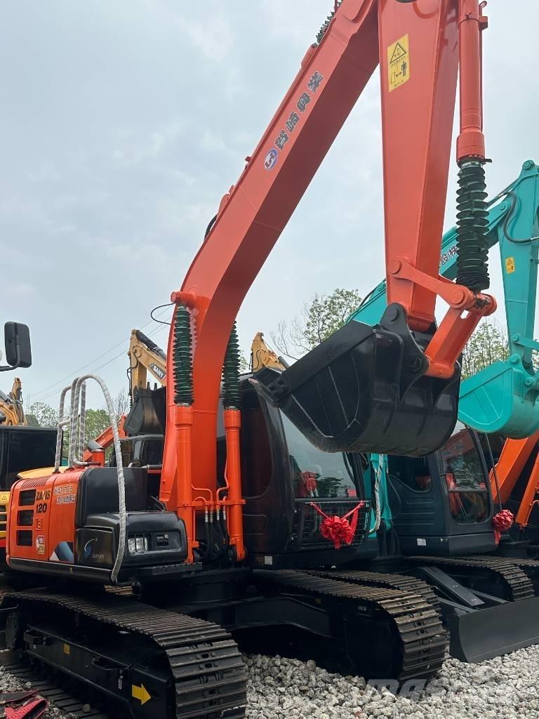 Hitachi ZX 120 Roomikekskavaatorid