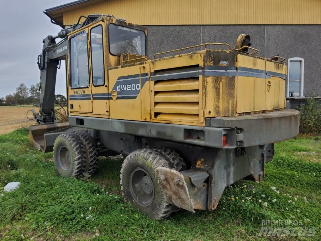 Volvo EW 200 Ratasekskavaatorid
