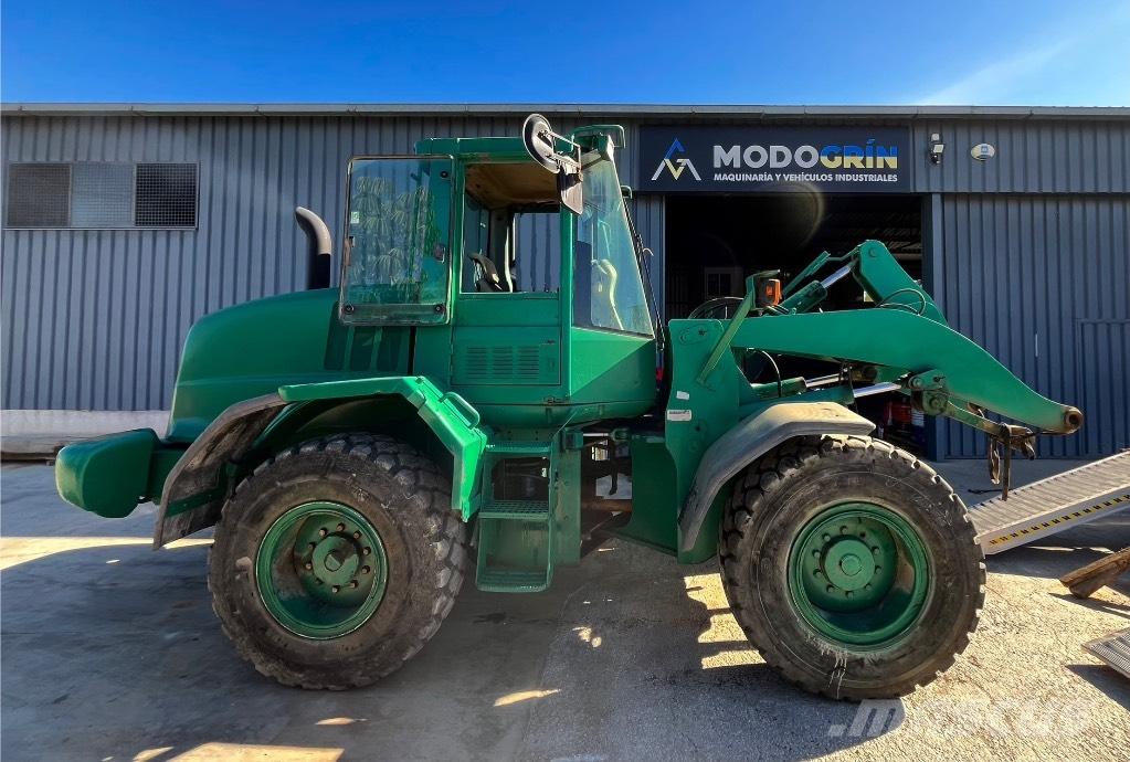 CASE 521 D Rataslaadurid