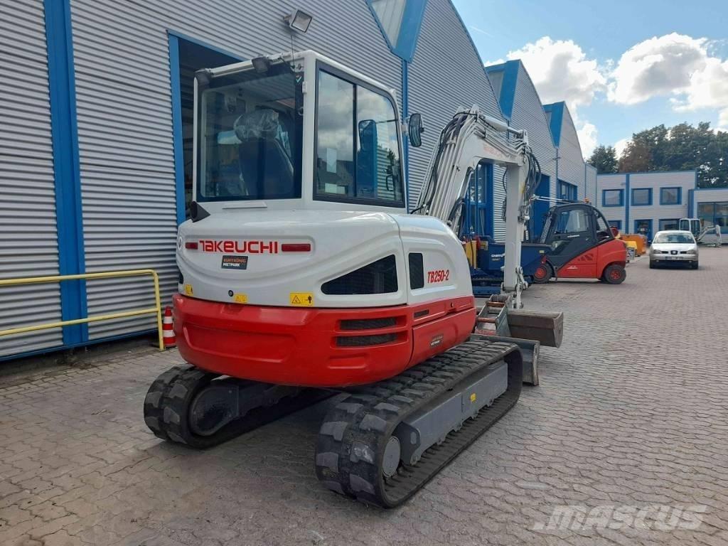 Takeuchi TB 250-2 Miniekskavaatorid < 7 t