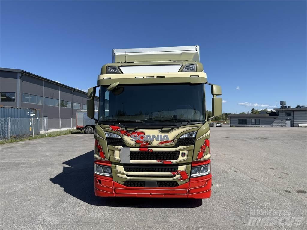 Scania P320 4X2 Furgoonautod