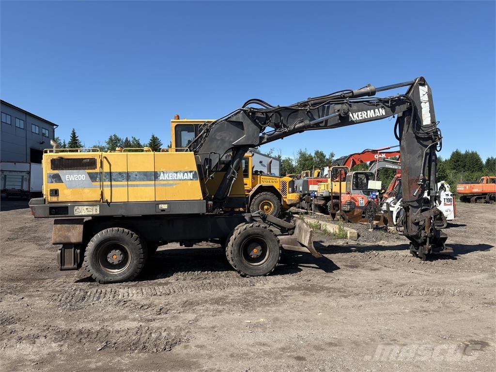 Åkerman EW200 Ratasekskavaatorid