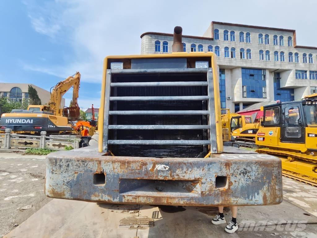 Komatsu WA 500-3 Rataslaadurid