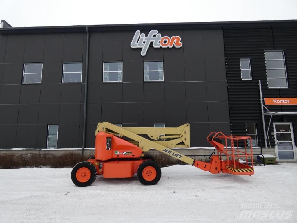 JLG E 45E  Bomlift Iseliikuvad poomtõstukid