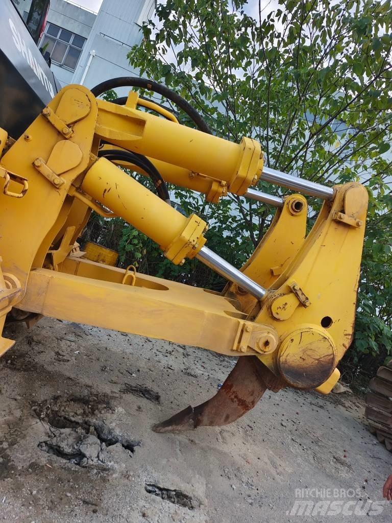 Shantui SD 32 Buldooserid