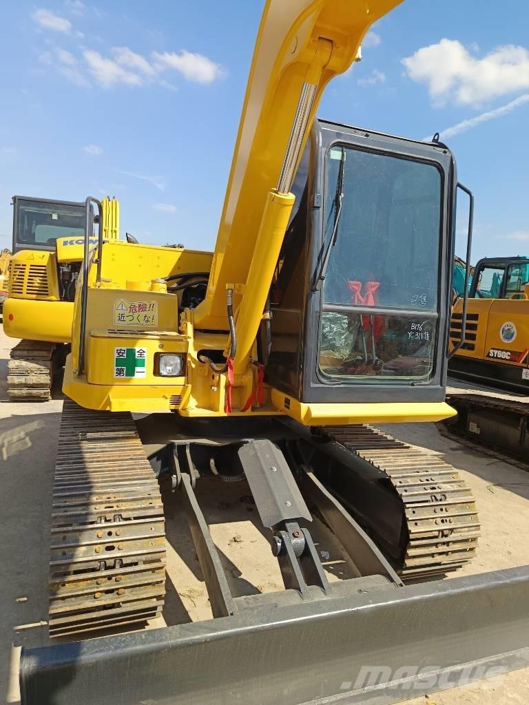 Komatsu PC 70 Roomikekskavaatorid