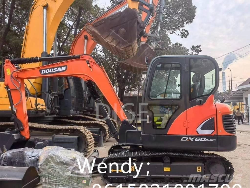 Doosan DX 60 Miniekskavaatorid < 7 t