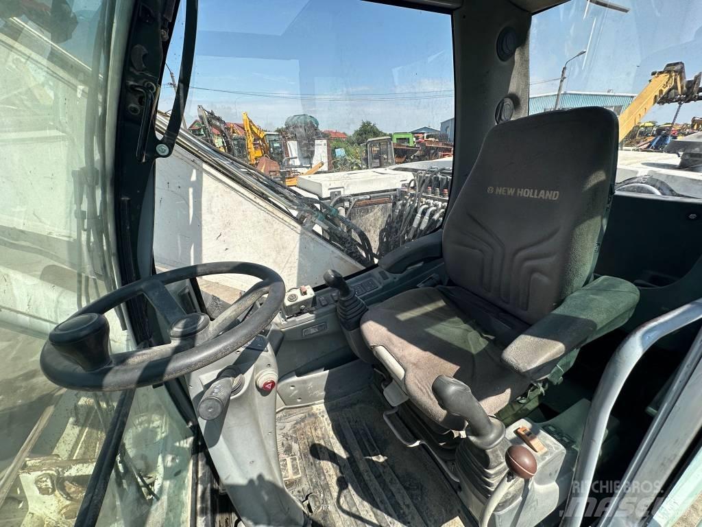 New Holland MH Plus Ratasekskavaatorid