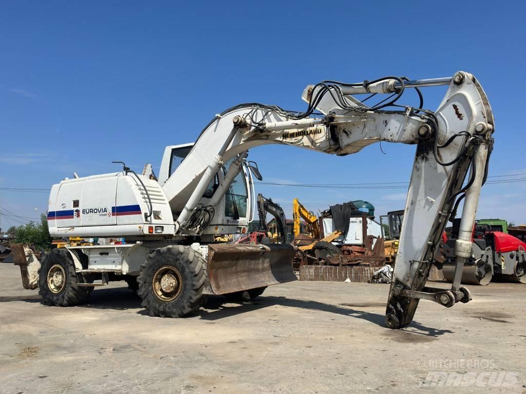 New Holland MH Plus Ratasekskavaatorid