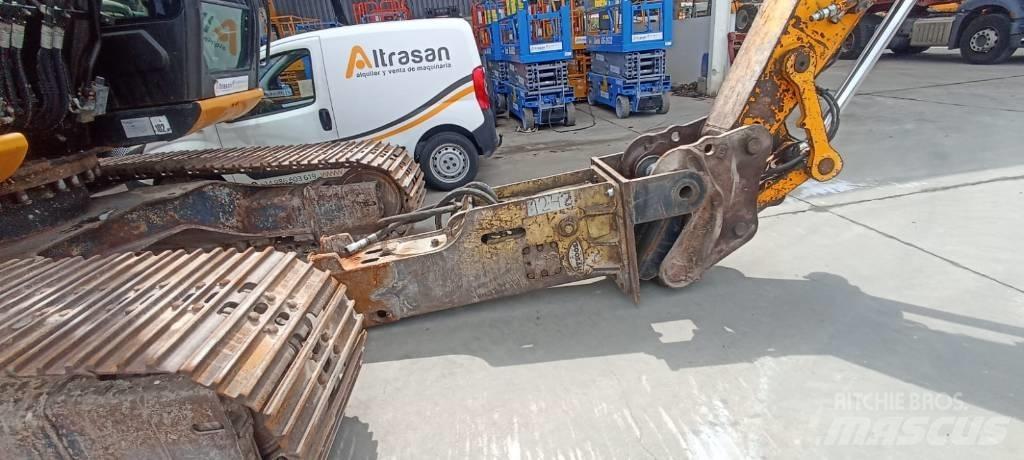 JCB JS 210 LC Roomikekskavaatorid