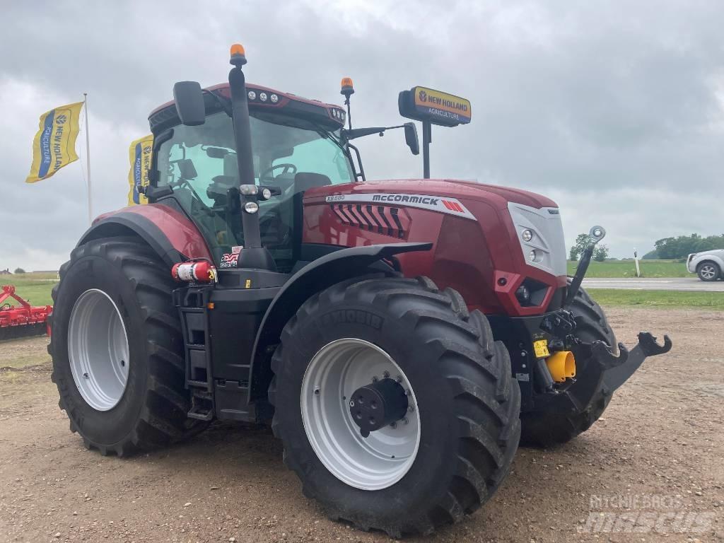 MC CORMICK X8.680 Traktorid
