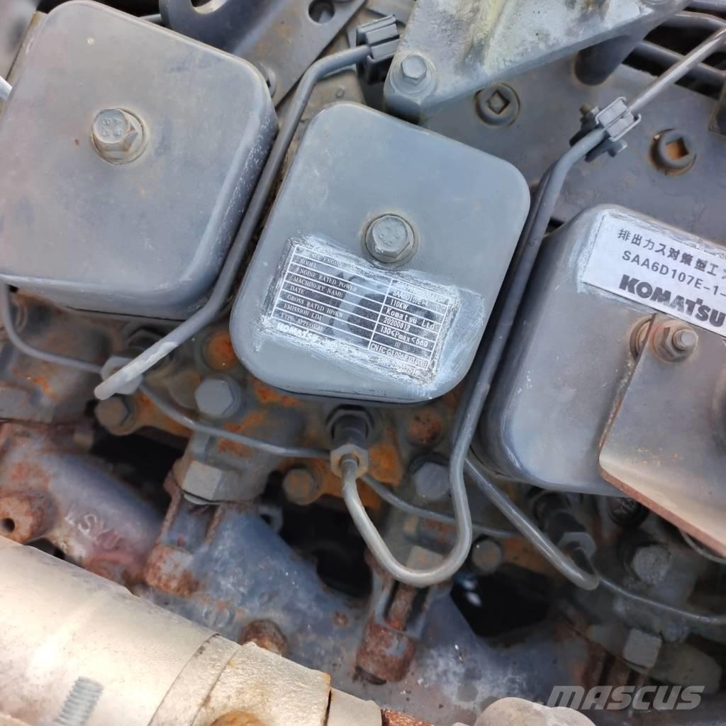 Komatsu PC 220 Roomikekskavaatorid