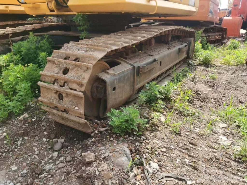 Komatsu PC 400-8 R Roomikekskavaatorid