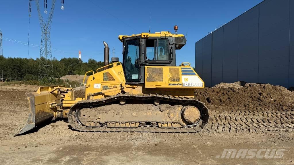 Komatsu D 61 PXI-23 Buldooserid
