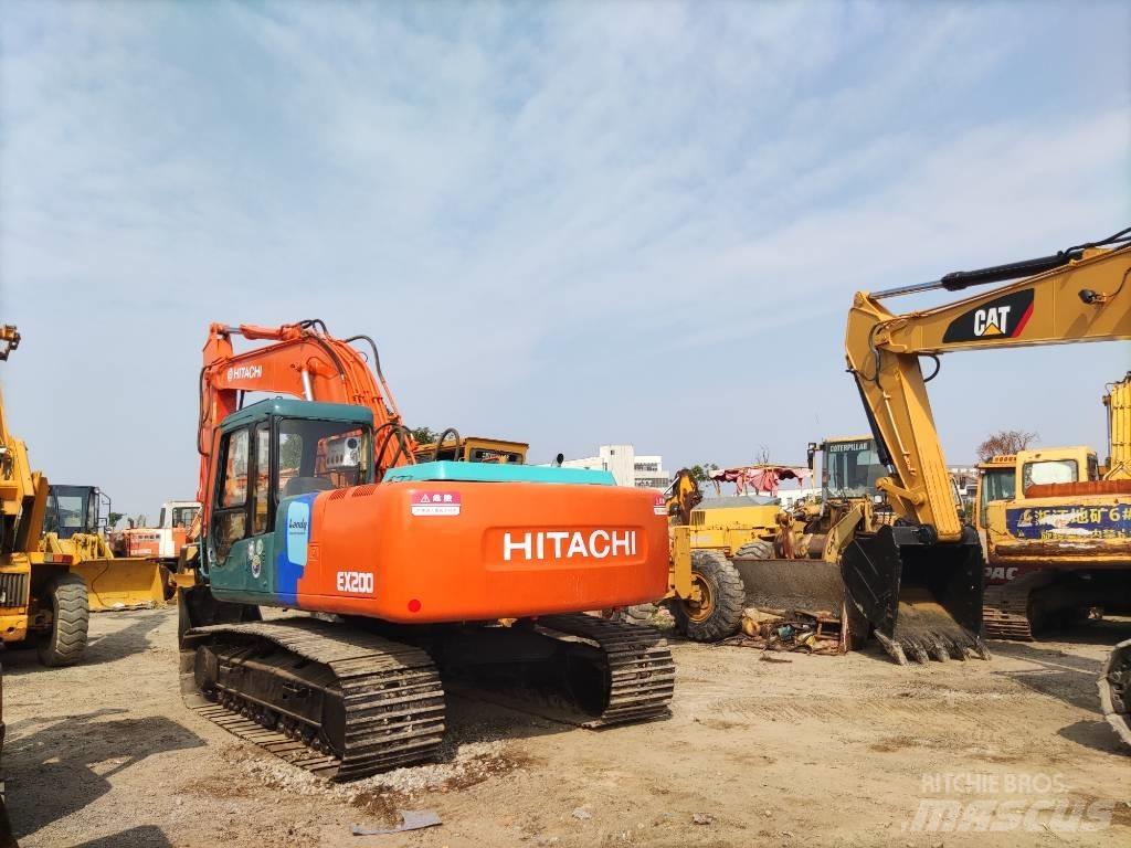Hitachi EX 200-3 Roomikekskavaatorid