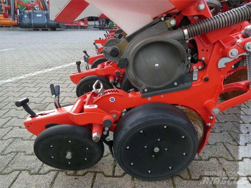 Kuhn Maxima 3 RT Täppiskülvikud