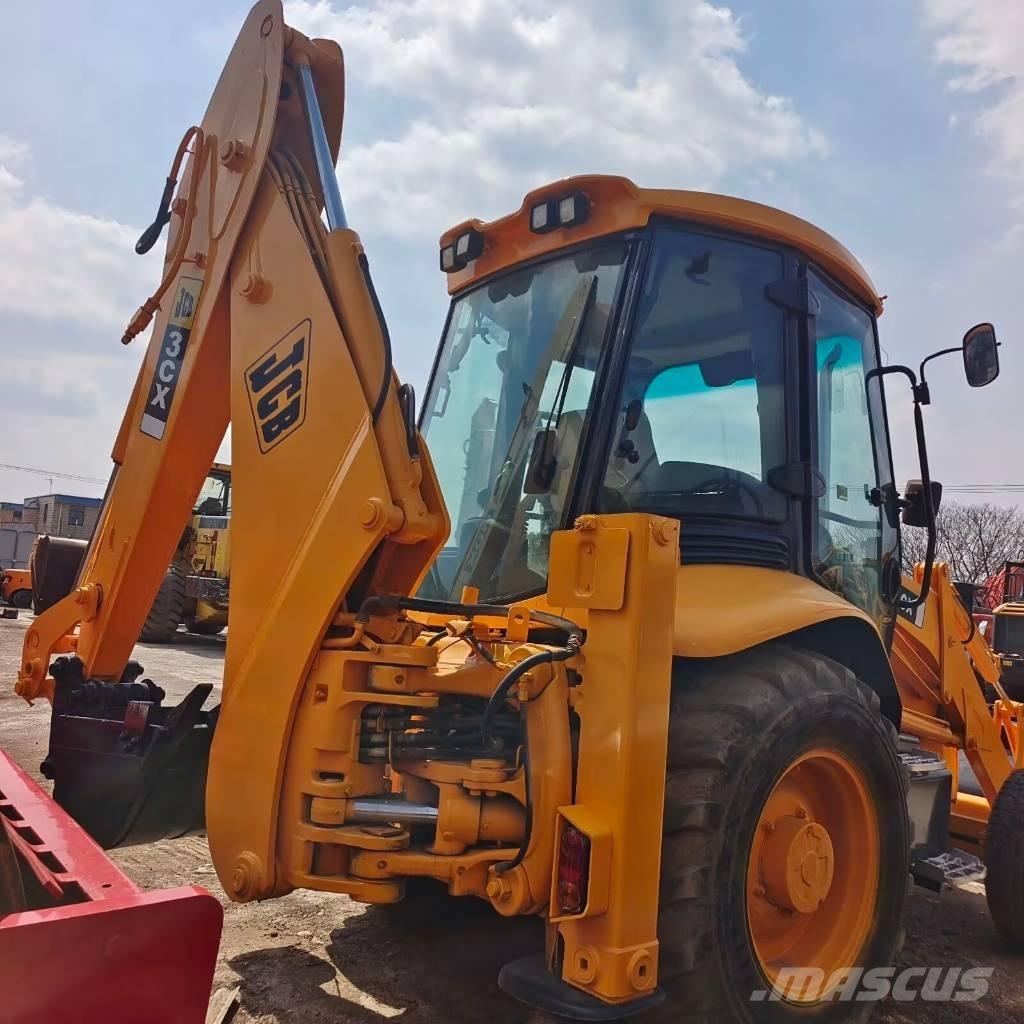 JCB 3 CX Ekskavaatorlaadurid