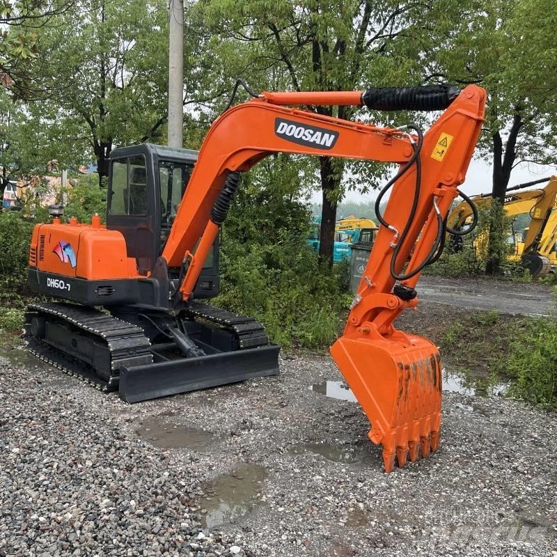 Doosan DH 60 Miniekskavaatorid < 7 t