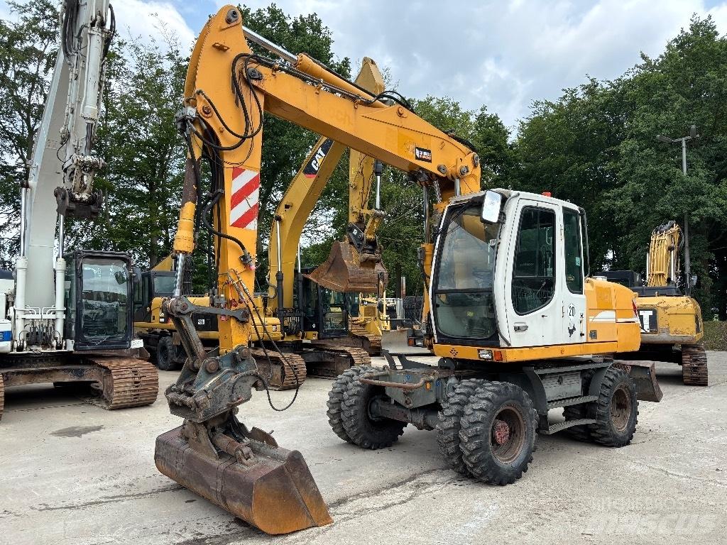Liebherr A316 Ratasekskavaatorid