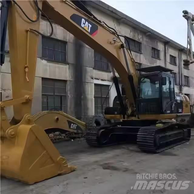 CAT 324 D Roomikekskavaatorid
