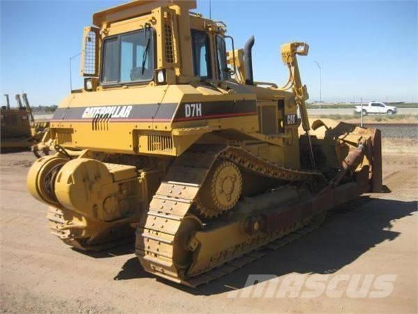 CAT D 7 H Buldooserid