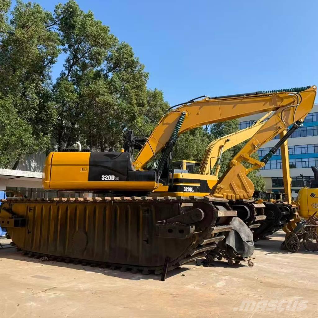 CAT 320D2 Amfiib ekskavaatorid