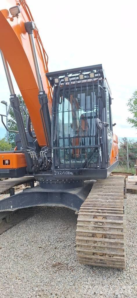 Doosan DX 210 LC-7 Roomikekskavaatorid