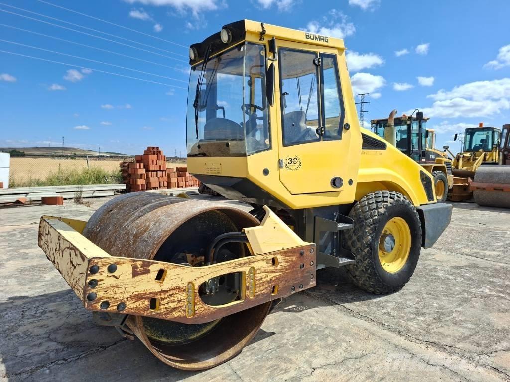Bomag BW 177 D H-4 Ühe trumliga rullid