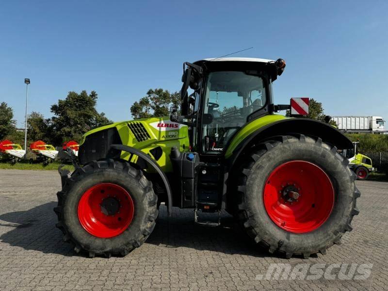 CLAAS AXION 810 Traktorid