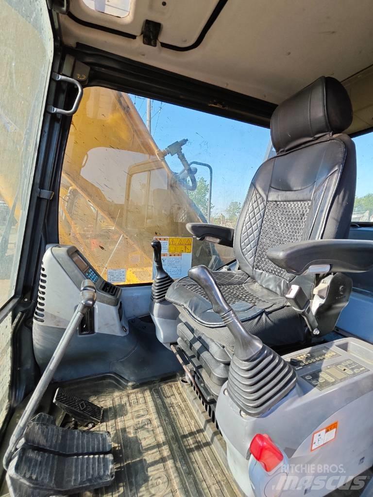 Komatsu PC 160 LC-7 Roomikekskavaatorid