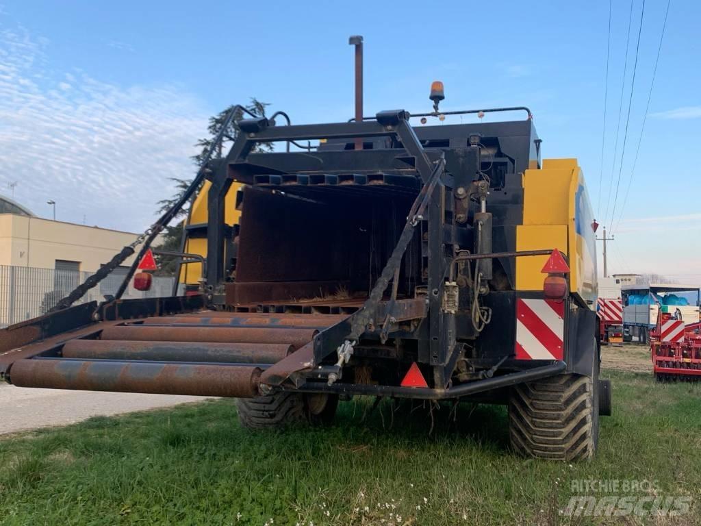 New Holland BB 960 A Heinapressid
