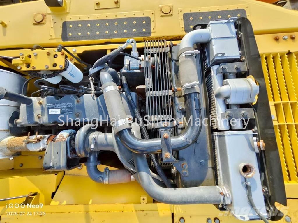Komatsu 200-8 Roomikekskavaatorid