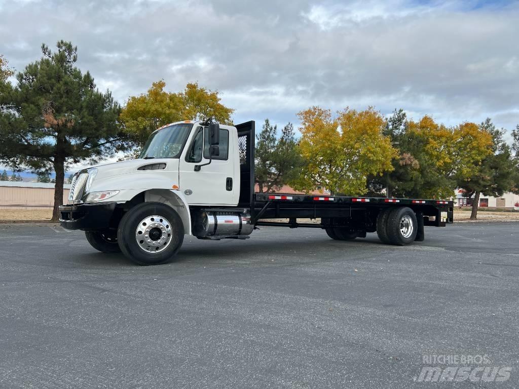 International 4300 Madelautod