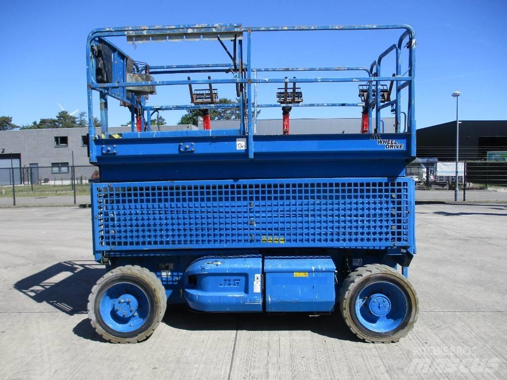 JLG M4069 (599) Käärtõstukid