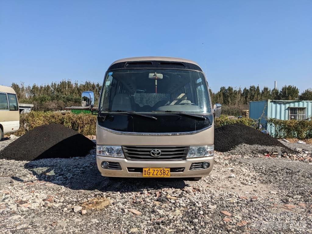 Toyota Coaster Bus Väikebussid