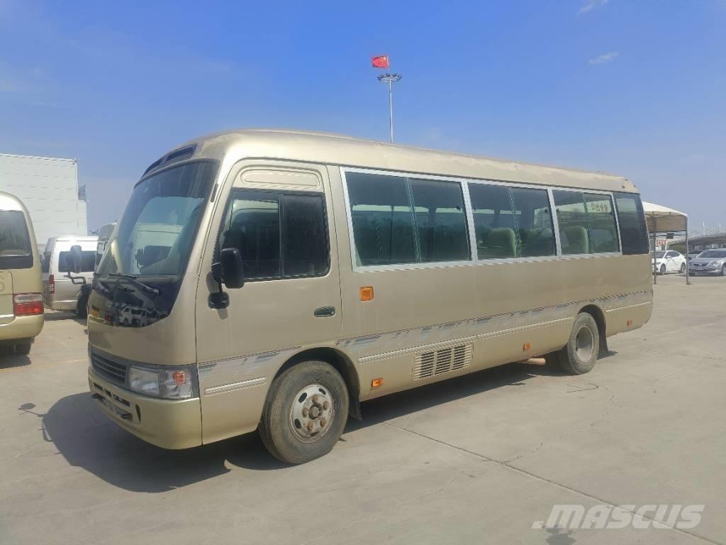 Toyota Coaster Bus Väikebussid