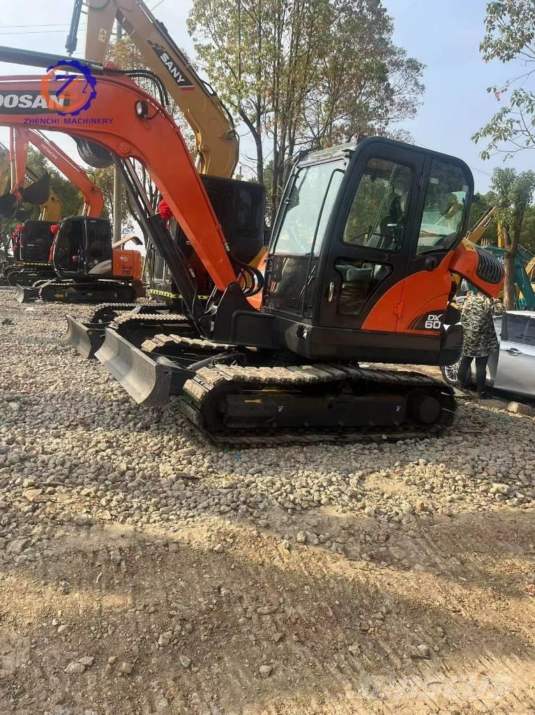 Doosan DX 60 Miniekskavaatorid < 7 t