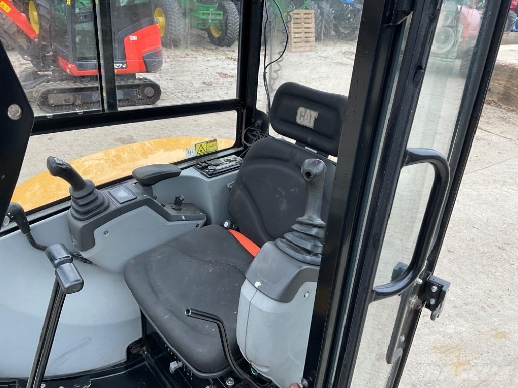 CAT 302.7 D CR Miniekskavaatorid < 7 t