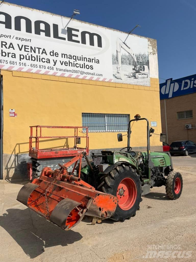 Fendt 208 S Traktorid
