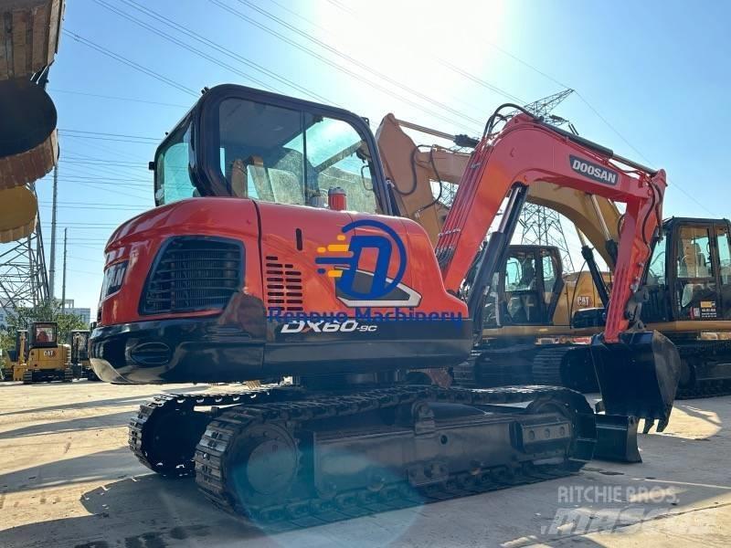 Doosan DX 60 Miniekskavaatorid < 7 t