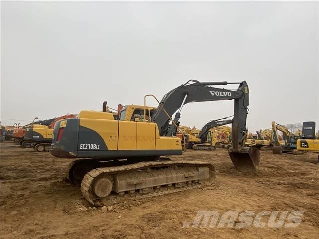 Volvo EC210B Roomikekskavaatorid