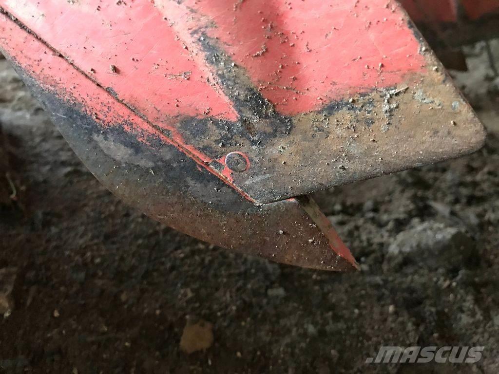 Kuhn BS 300 Külvikud