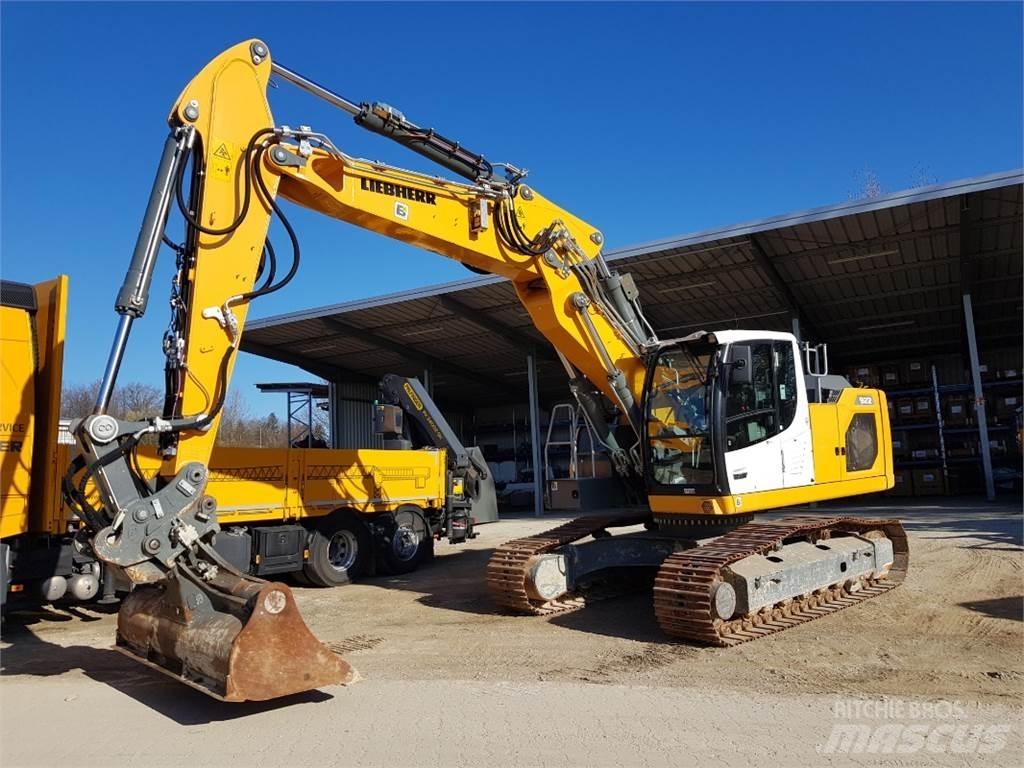 Liebherr R922 Roomikekskavaatorid
