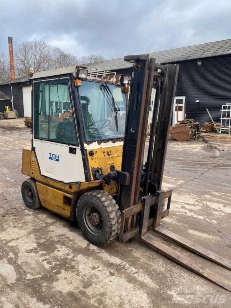 TCM FD 25 Diiseltõstukid