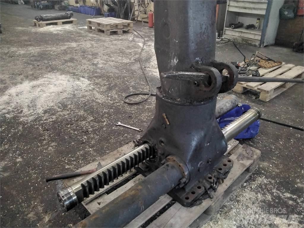 John Deere Cf8 Forvarderi kraanad