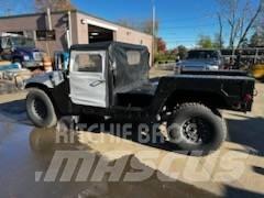  HMMWV M998 Madelkaubikud